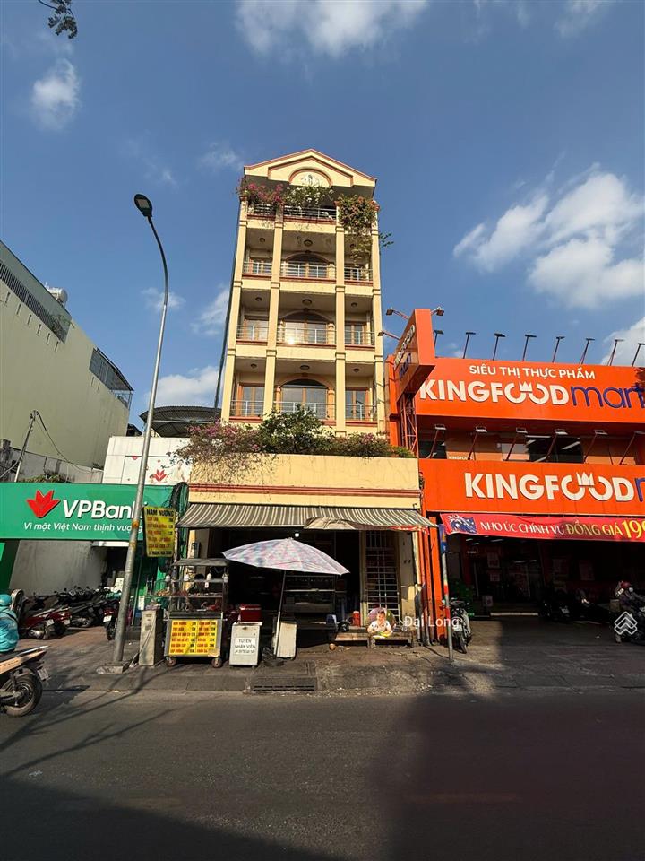 Bán nhà đường hoàng hoa thám 7 tầng thang máy sẵn hđt 150tr/tháng chỉ 250tr/m2.