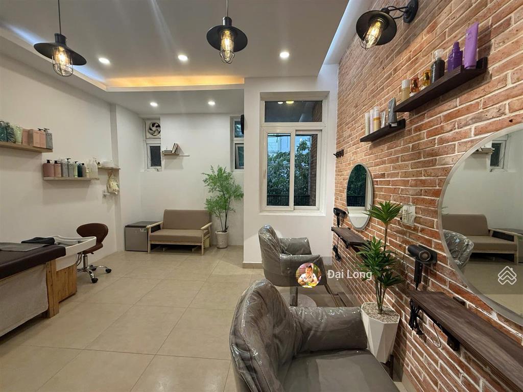 Bán nhà 4 tầng sẵn thang máy mặt tiền nguyễn bá huân, phường thảo điền. giá chỉ 24 tỷ.