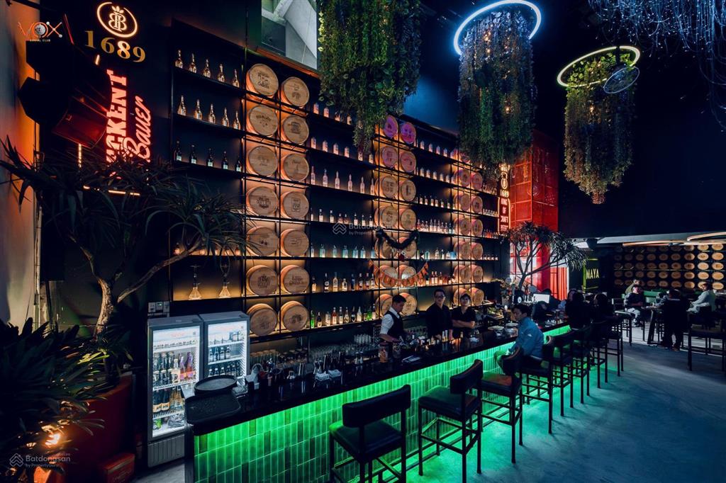 Tìm hợp tác kinh doanh, cho thuê mặt bằng hoặc sang nhượng quán bar phố tây, tây hồ, hà nội