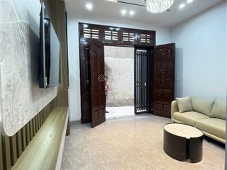 Chính chủ cần bán  nhà 4 tầng  full nội thất cao cấp  dt34m2  mặt tiền rộng  gần ô tô.