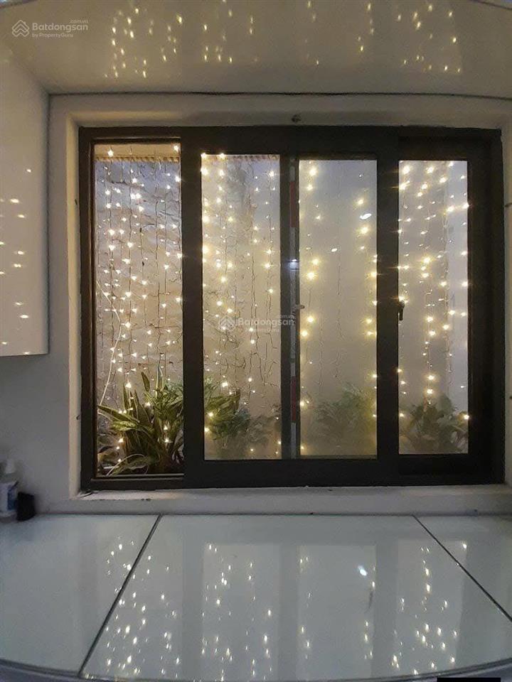 Nhà dân xây chắc chắn  nội thất cực sịn  4 tầng  sổ đỏ nở hậu  ngõ thoáng sáng  ở sướng.