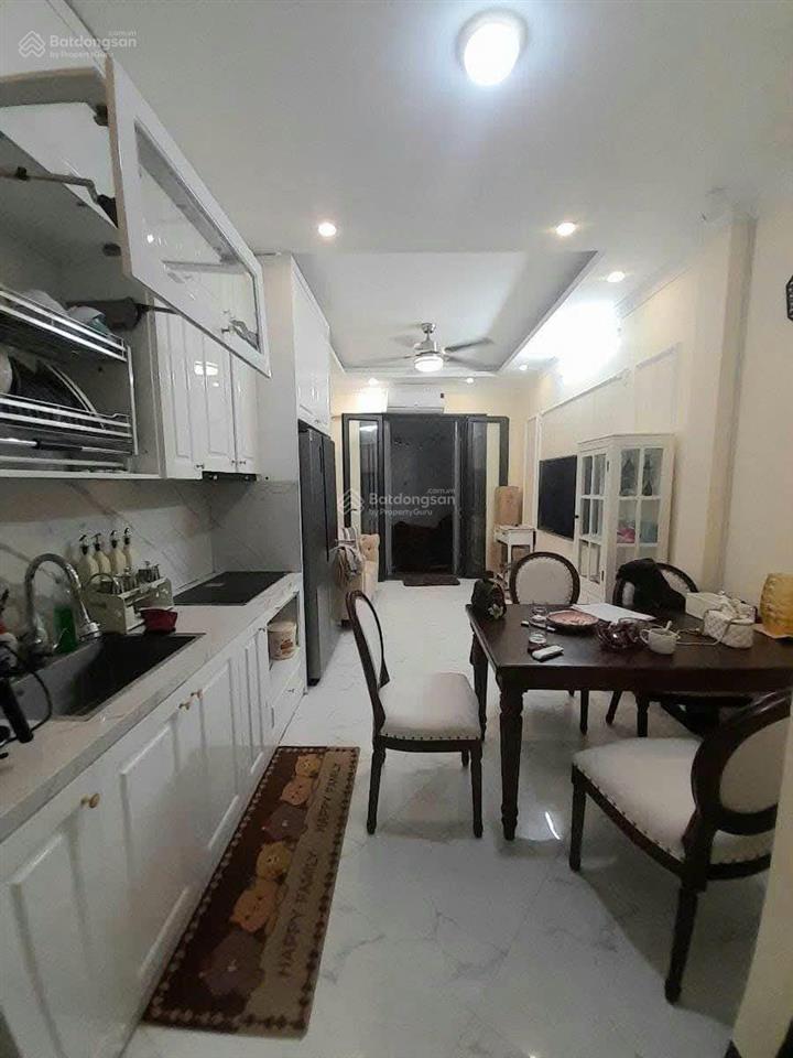 Nhà dân xây chắc chắn  nội thất cực sịn  4 tầng  sổ đỏ nở hậu  ngõ thoáng sáng  ở sướng.