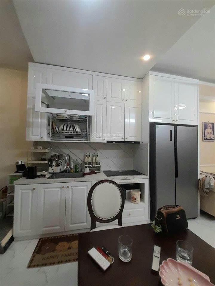 Nhà dân xây chắc chắn  nội thất cực sịn  4 tầng  sổ đỏ nở hậu  ngõ thoáng sáng  ở sướng.