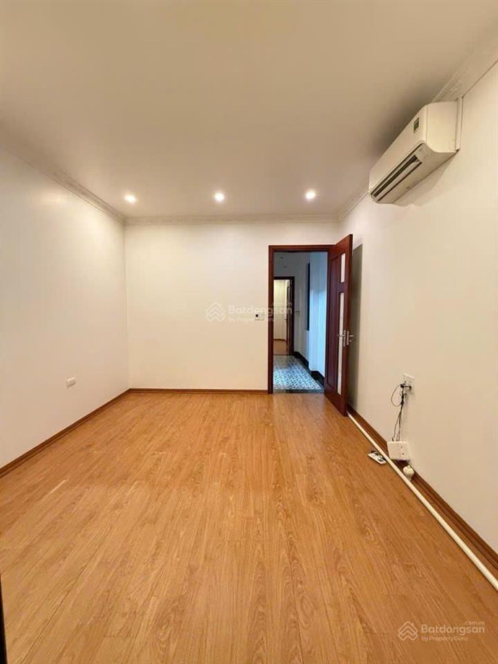 Hot hot 9 tỷ cho 1 căn 53m2 4 tầng 4 ngủ  thạch bàn  3 thoáng vĩnh viễn  full nội thất.