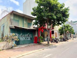 Giá cực đẹp ~185tr/m2 đất phân lô vỉa hè, tđc giang biên, ngõ ô tô tránh, 2 thoáng vĩnh viễn.