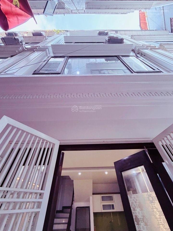 Cực hiếm nhỉnh 8t  36m2  #bồđề  2 thoáng  ô tô đỗ cổng  thông hồng tiến  vị trí cực đẹp.