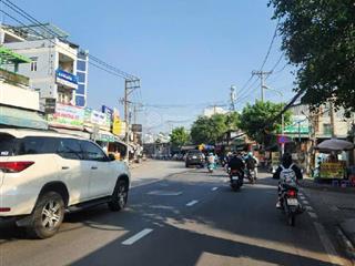 Chdv 4 tầng quận 7  huỳnh tấn phát  97m2 (5x20)  8,8 tỉ