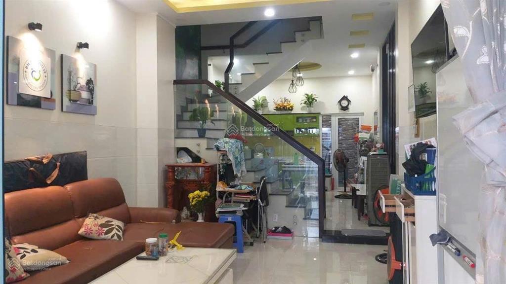 Nhà 4 tầng  sát hoàng trọng mậu  oto đỗ cửa  60m2  chỉ 10 tỉ