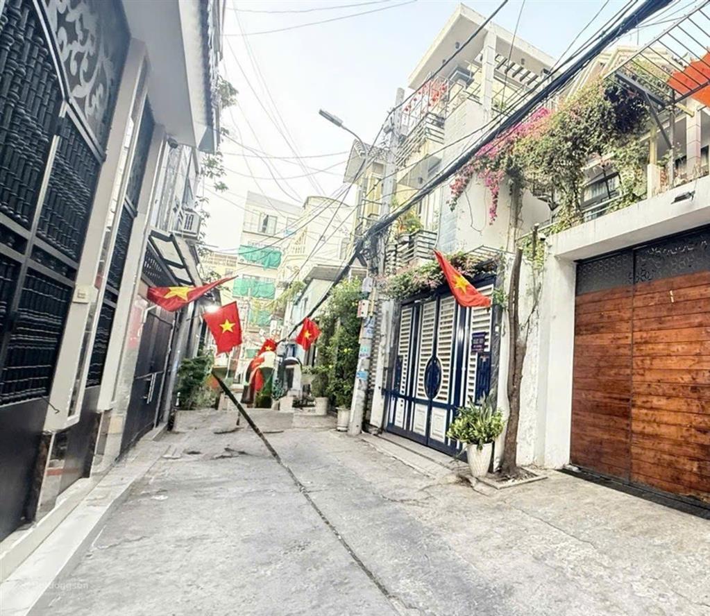 Nhà 4 tầng lâm văn bền ô tô ngủ nhà  ngang 5m hiếm  11 tỉ 9