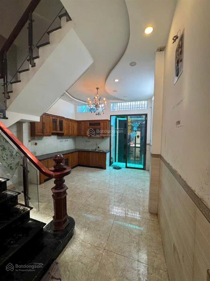 Ô tô vào nhà  hoàng quốc việt  khu phú mỹ hưng  4 tầng  50.4m  10 tỉ