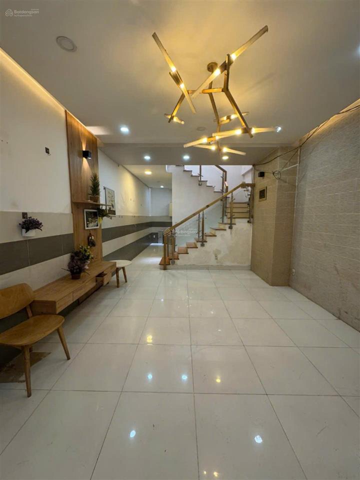 Chdv 3 tầng  100m2  30m tới hẻm xe tải  thu 24tr/tháng  7 tỉ 8