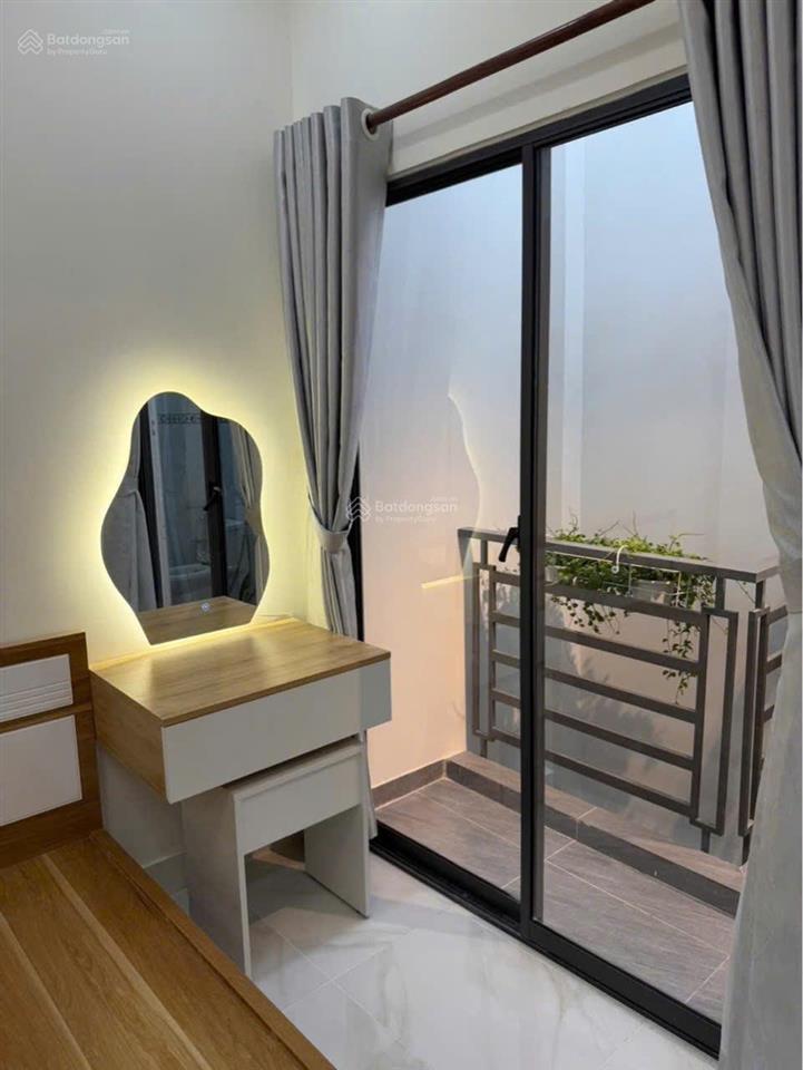 Nhà 2 tầng  100m ra xe tải tránh  56m²  5 tỷ 590