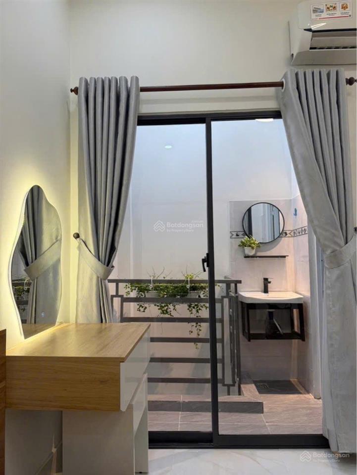 Nhà 2 tầng  100m ra xe tải tránh  56m²  5 tỷ 590