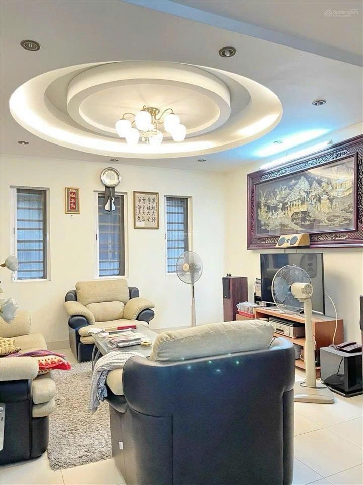 Nhà 5 tầng  mt đường số xe tải tránh 50m2  chỉ 11 tỷ 6
