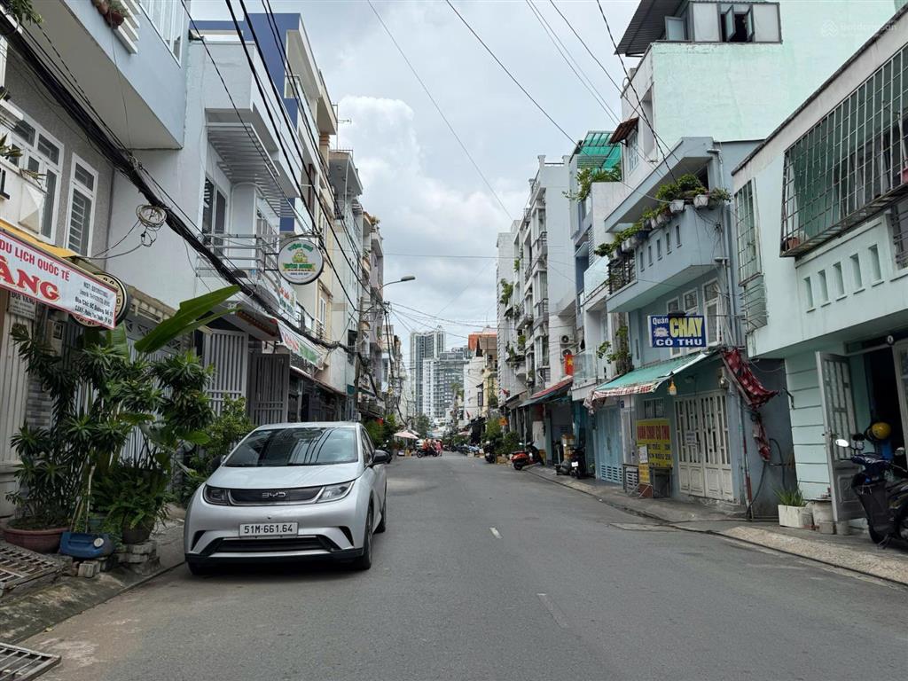 Nhà 5 tầng  mt đường số xe tải tránh 50m2  chỉ 11 tỷ 6