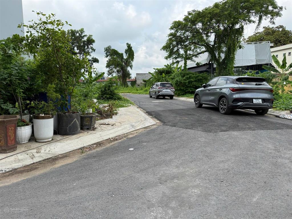 Đất hiếm còn sót lại  gần hoàng quốc việt  đường 8m  8,150 tỷ