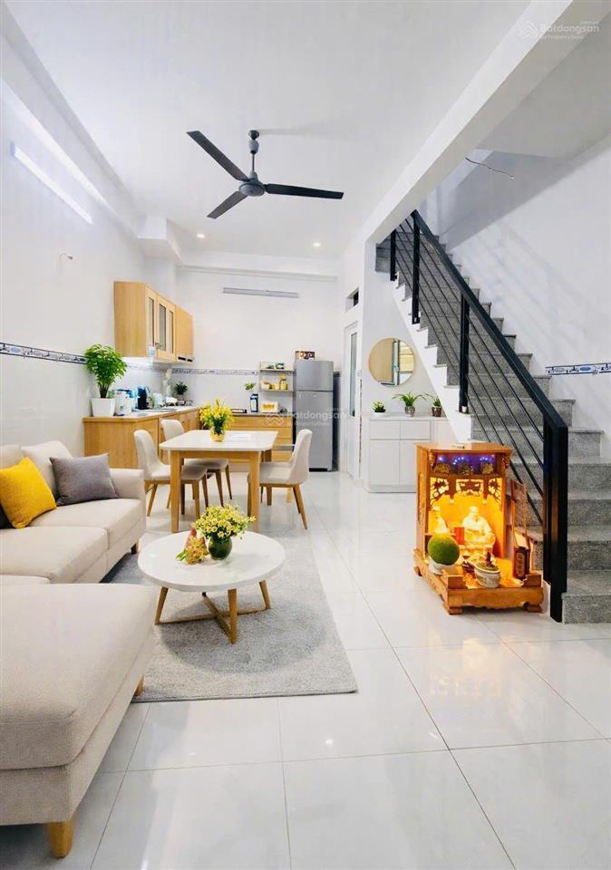 Nhà 2 tầng ở ngay  hẻm xe hơi  gần chợ phú thuận  51m2  nhỉnh 5 tỷ