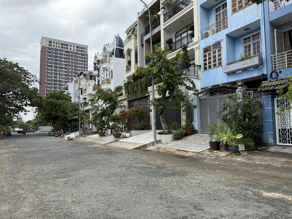 90m2  4pn  nhà 4 tầng  xe tải né nhau  kdc phú mỹ  chỉ 12 tỉ