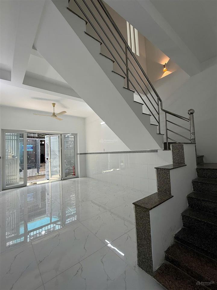 Nhà kdc lập phúc lê văn lương 68m2 4pn hẻm ôtô 5,5 tỷ