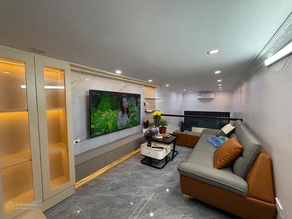 Bán nhà đống đa, ô tô nhỏ đỗ cửa, kinh doanh, ngã tư sở, tặng nộ thất, ở ngay, chỉ 8,5 tỷ