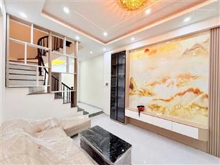 Bán nhà hoàng mai ô tô đỗ cửa, 2 mặt ngõ thoáng, 38m2x5 tầng, kinh doanh, cho thuê, tặng nội thất