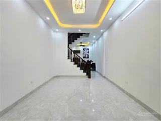 Bán nhà trường chinh, ô tô đỗ cửa, lô góc 2 mặt ngõ, kinh doanh, 48m2, ngõ thông, tặng nội thất