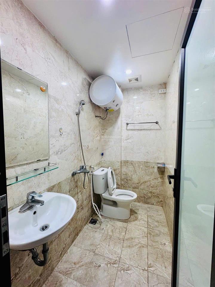 Giảm sốc chỉ còn 10,5 tỷ, bán nhà hào nam, 50m ra phố, ngõ thông, gần ga cát linh, full nội thất