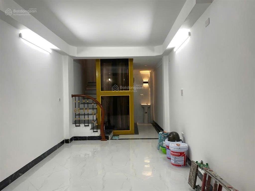 Hiếm, chỉ 8,3 tỷ, bán nhà 6 tầng thang máy, trung phụng, đống đa, 70m ra ô tô, nhà thoáng