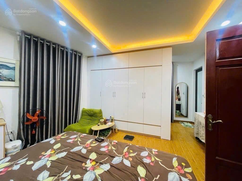 Bán nhà tại láng, đống đa, lô góc 3 thoáng, 46m2x6 tầng thang máy, gara ô tô tại nhà, thoáng sáng