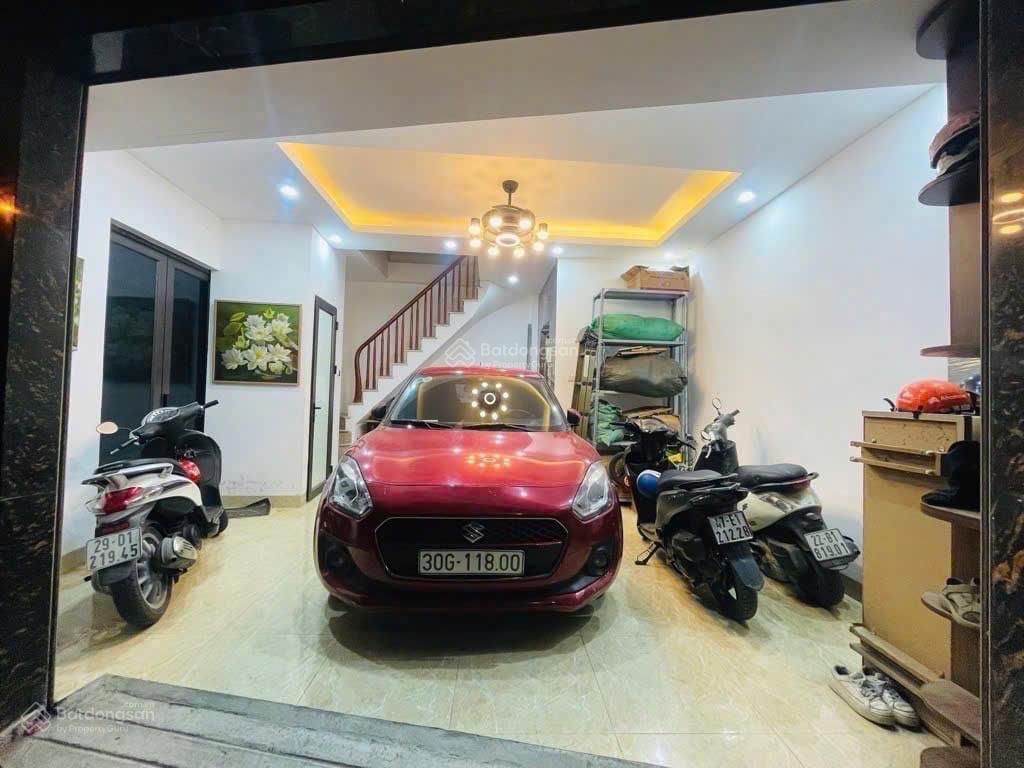 Bán nhà tại láng, đống đa, lô góc 3 thoáng, 46m2x6 tầng thang máy, gara ô tô tại nhà, thoáng sáng