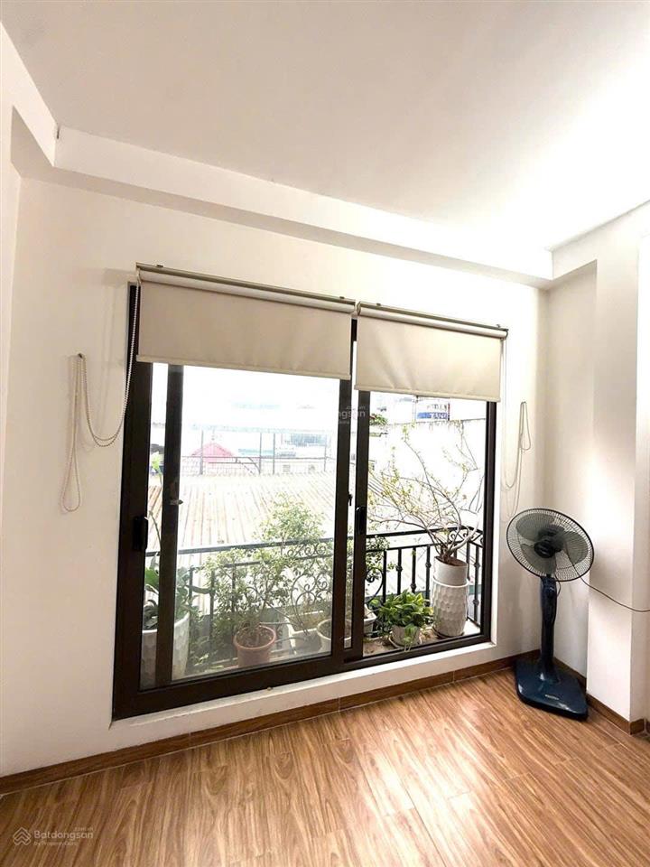 Bán nhà khương đình, 35m2x5 tầng, 1 bước ra phố, ngõ thắng đẹp, tặng nội thất, ở ngay, hơn 11 tỷ