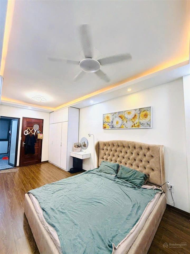Bán nhà khương đình, 35m2x5 tầng, 1 bước ra phố, ngõ thắng đẹp, tặng nội thất, ở ngay, hơn 11 tỷ