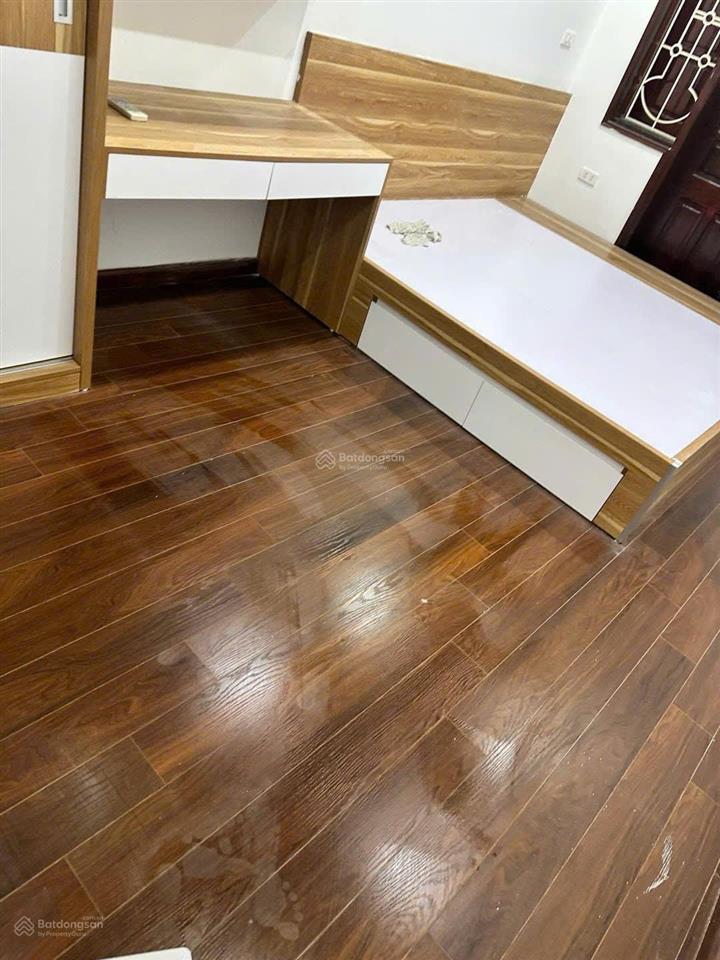 Cần bán gấp nhà nguyễn ngọc nại, cù chính lan, 53m2, ô tô vào nhà, 20m ra phố, nhà có khe thoáng