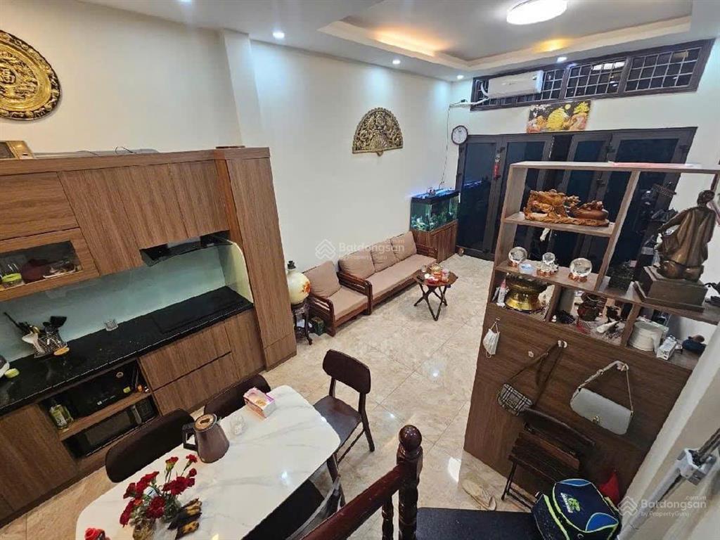 Bán siêu phẩm thái hà, ô tô đỗ cửa, vỉa hè, ở hoặc kinh doanh, phân lô dân trí cao, full nội thất