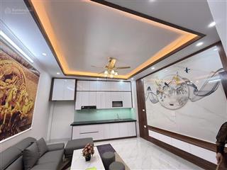 Bán nhà bùi xương trạch, 43m2x5 tầng, mặt tiền rộng, gần phố, ngõ thông, tặng nội thất, chỉ 8.65 tỷ