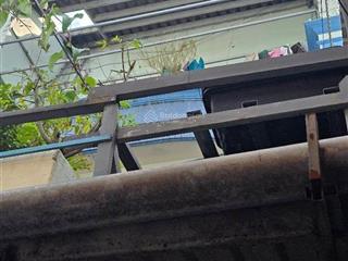 B.án đất tặng nh.à 3 tầng ngay tỉnh lộ 10, dòng tiền 20tr/tháng. dt 93m2  15 phòng đang cho thuê