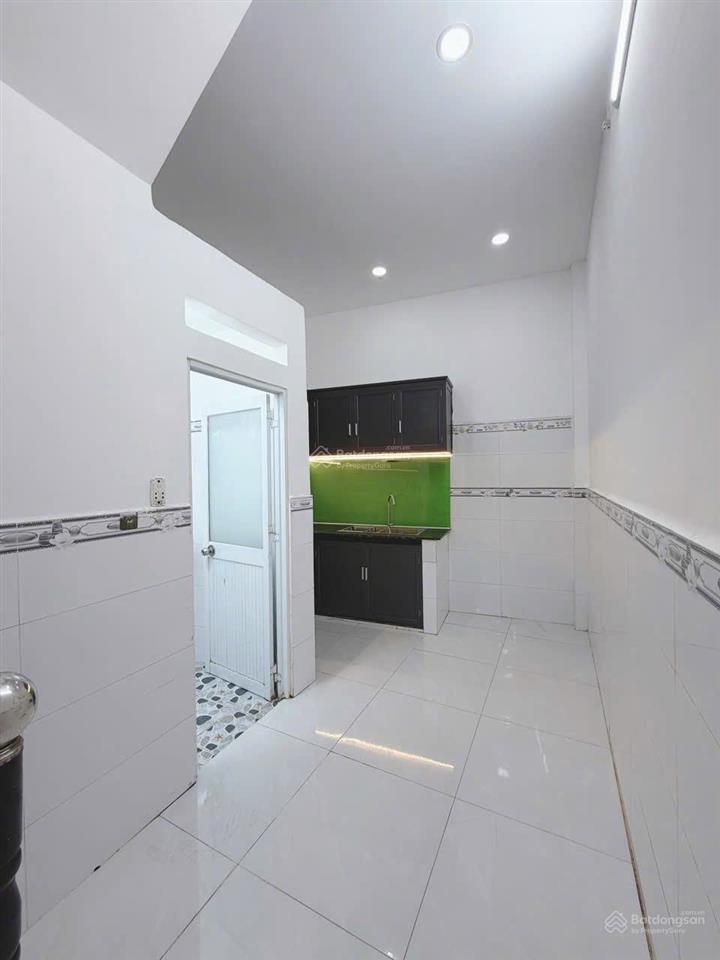 2 tầng mới đẹp, 31m2(3.1x10), hẻm 4m 1/ chiến lược bình tân