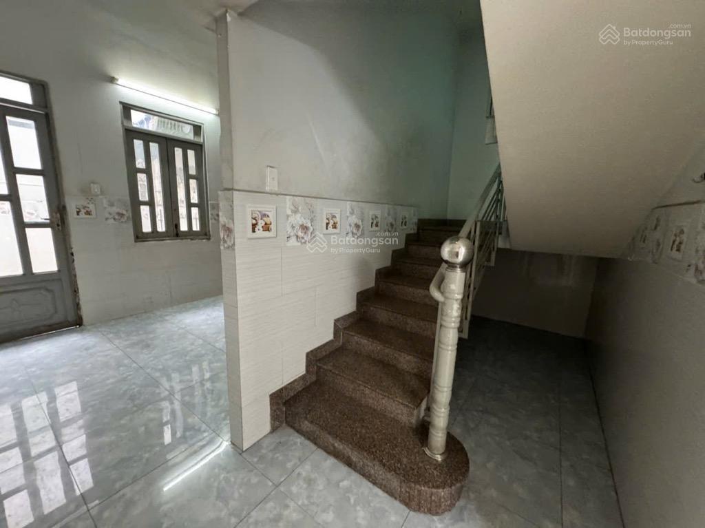 90(5x18), 3 tầng chắc chắn, hẻm xe tải 1/ thẳng trục, sát mặt tiền đường hl2 bình tân, ko lg  qh
