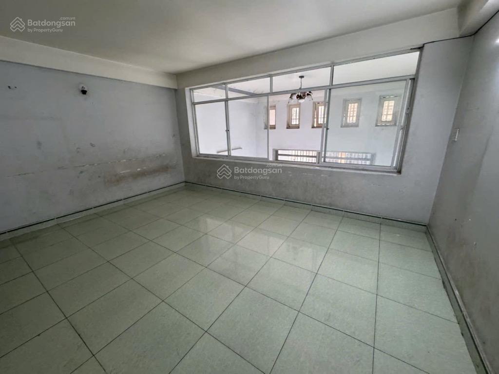 90(5x18), 3 tầng chắc chắn, hẻm xe tải 1/ thẳng trục, sát mặt tiền đường hl2 bình tân, ko lg  qh