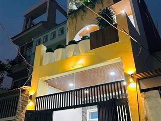 83m2(3.6x23), 3 tầng mới đẹp, full nội thất, hẻm xe hơi, đường số 3 bhh bình tân, sát aeon tphú