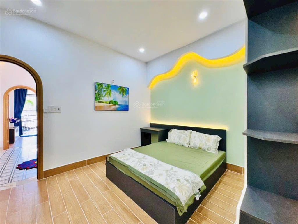 Bán căn nhà phố ,đầy đủ nội thất