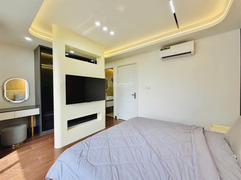 Bán căn nhà xây mới với diện tích 4,8x11 đầy đủ nội thất xe hơi ngủ trong nhà