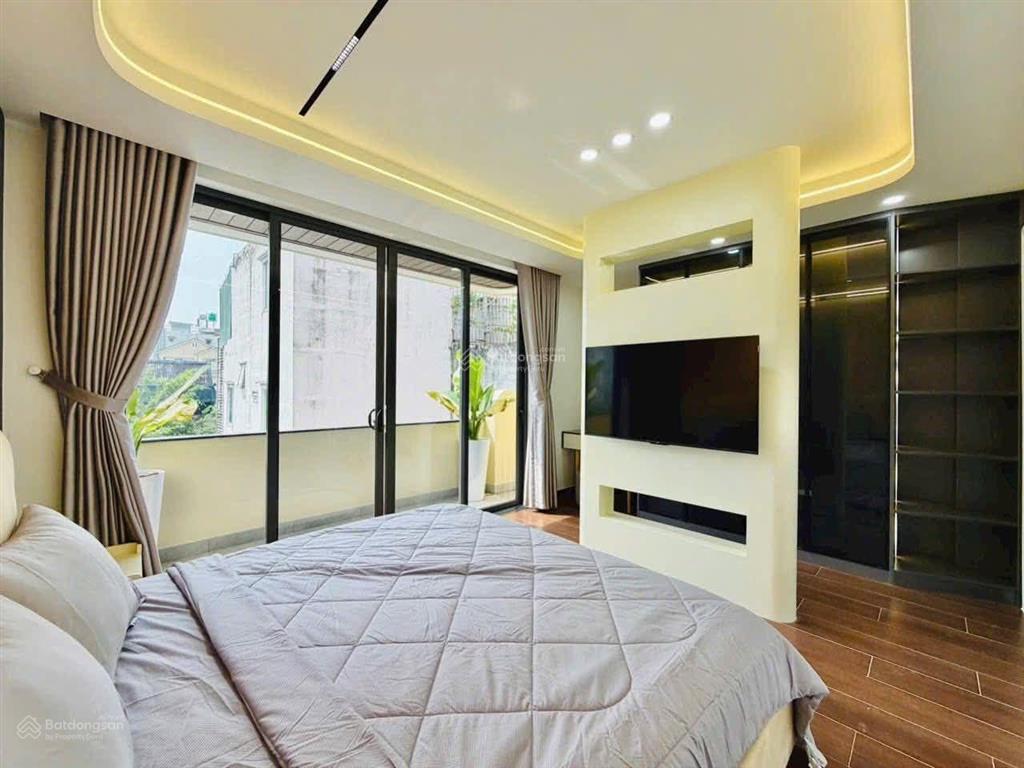 Bán căn nhà xây mới với diện tích 4,8x11 đầy đủ nội thất xe hơi ngủ trong nhà