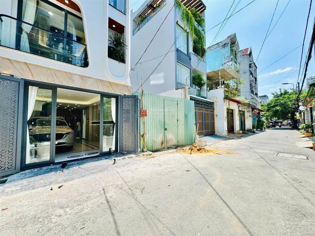 Nhà phố cao cấp thang máy  xe hơi ngủ trong nhà  full nội thất cao cấp