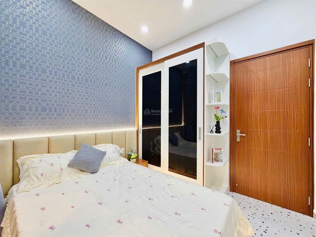 Cần tiền bán căn nhà trung tâm gò vấp đầy đủ nội thất