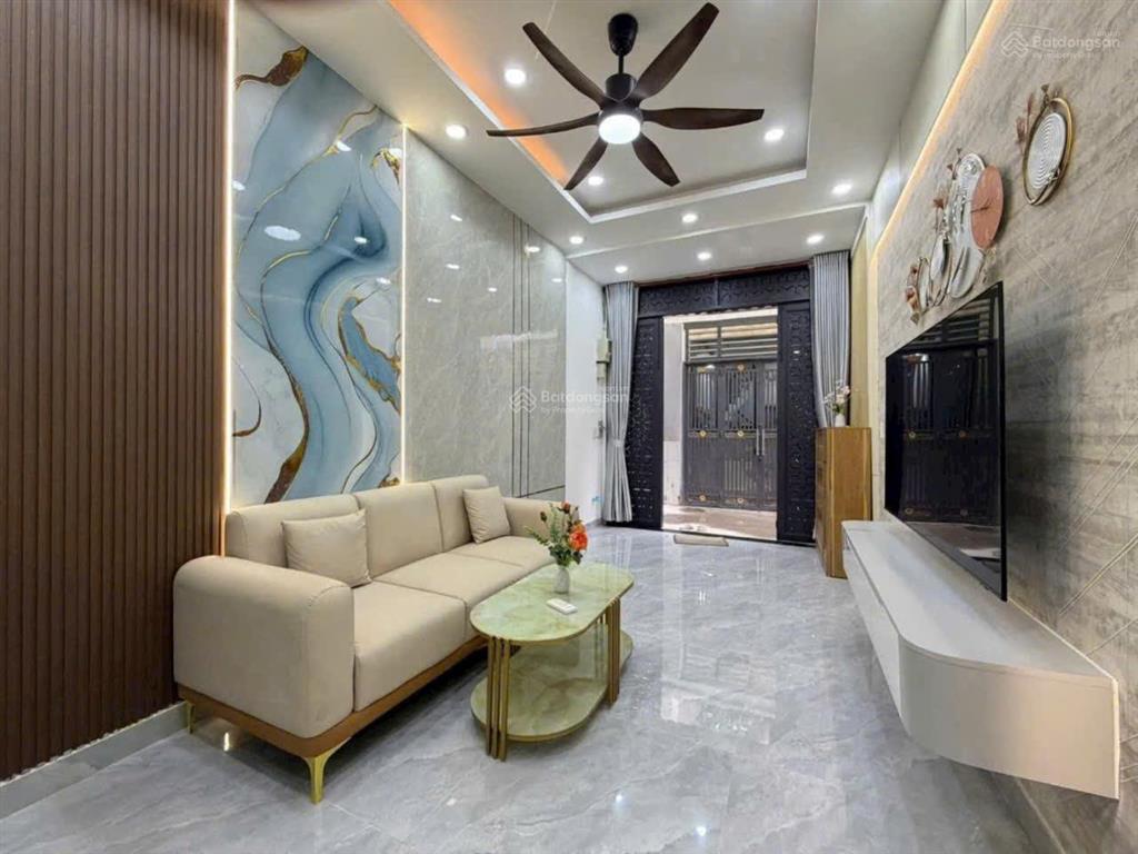 Ngay ngã 6 gò vấp  gần sân bay  3 pn