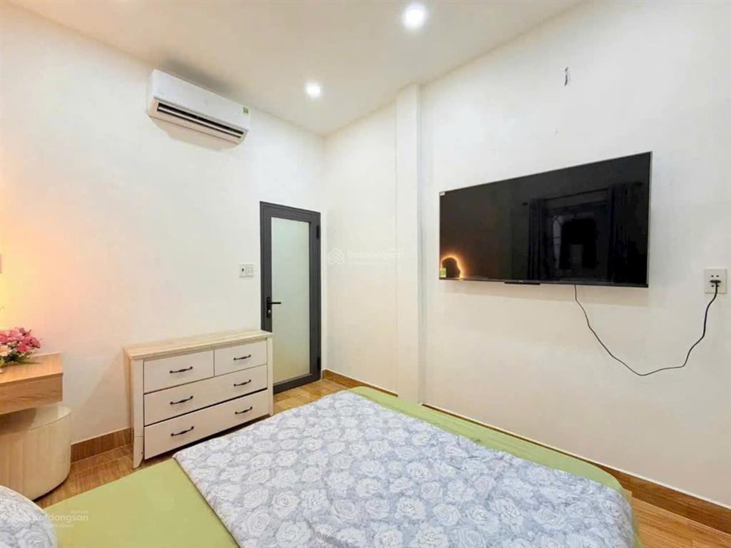 Ngay ngã 6 gò vấp  gần sân bay  3 pn