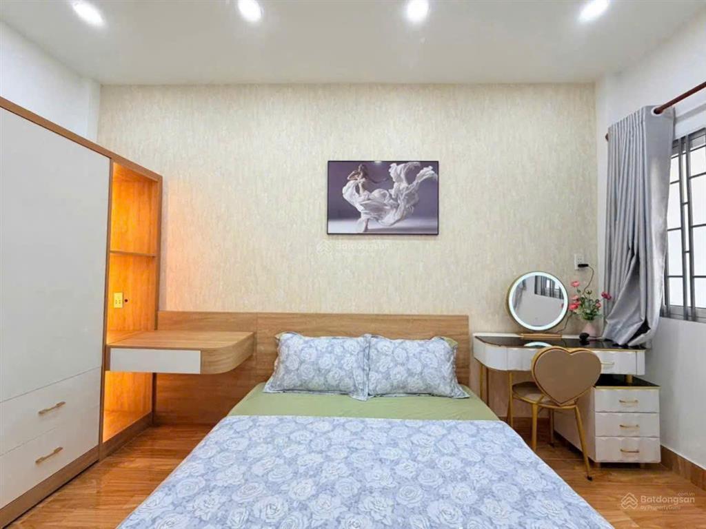 Ngay ngã 6 gò vấp  gần sân bay  3 pn