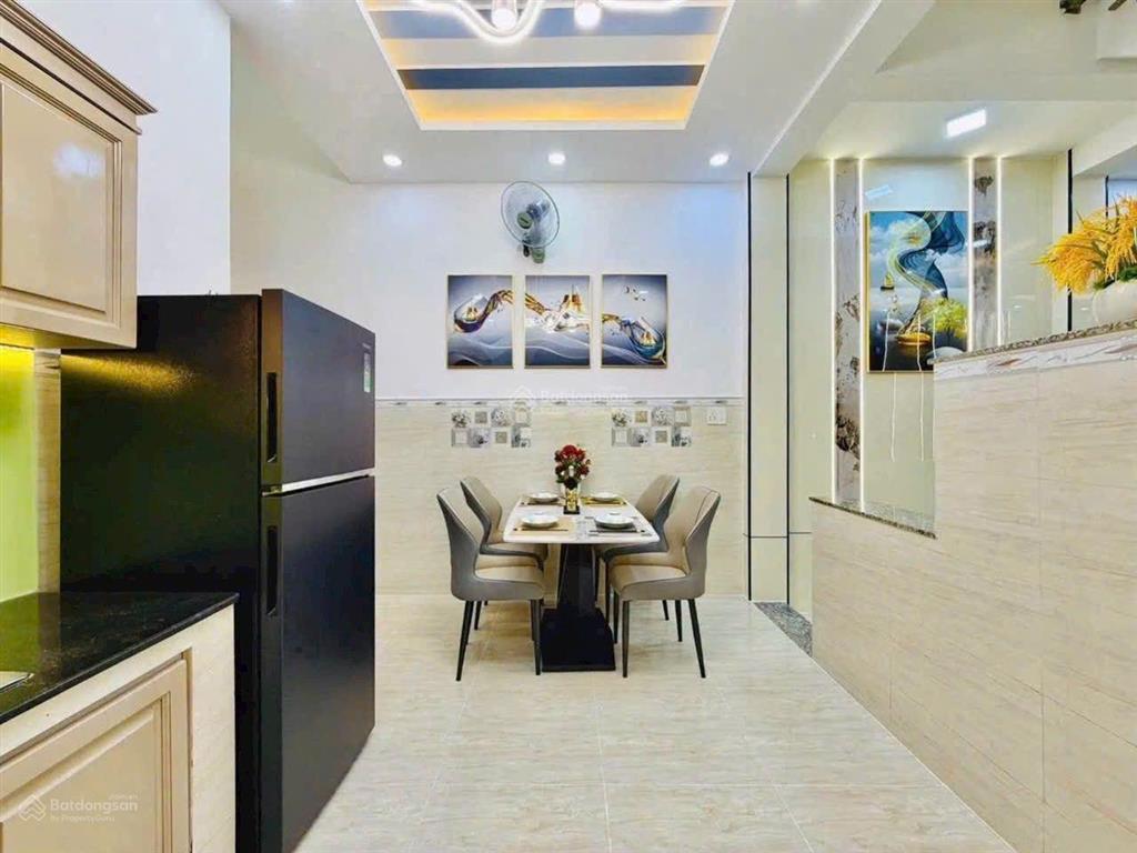 Bán căn nhà diện tích 63m đầy đủ nội thất