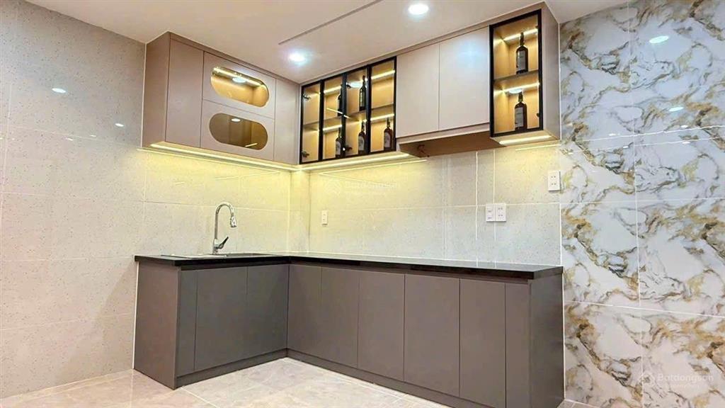 Bán căn nhà trung tâm gò vấp đầy đủ nội thất sát emart